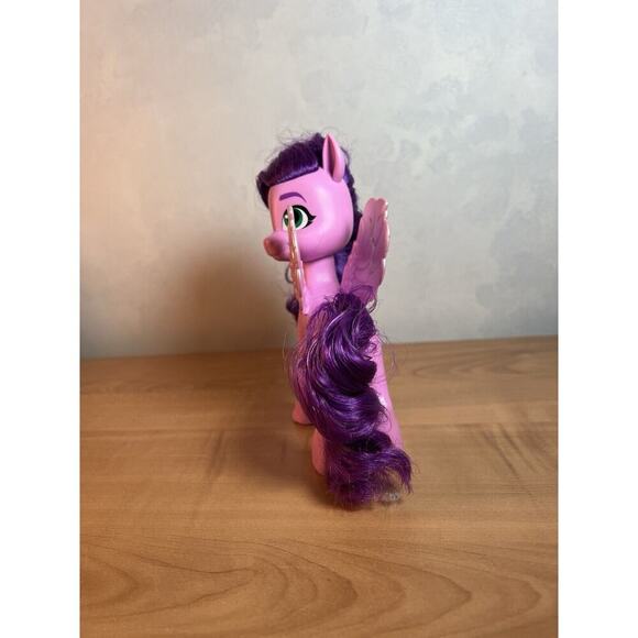 PRINCESS PETALS My Little Pony Shining Adventures New Generation - Picture 2 of 7